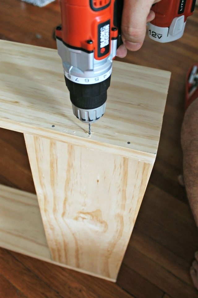 Как сделать декоративный экран на батарею своими руками Как сделать декоративный экран на батарею своими руками