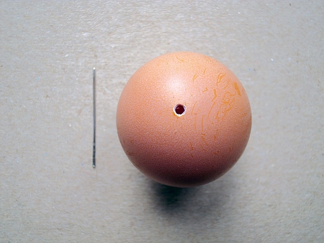 Как сделать пасхальное яйцо с пожеланиями