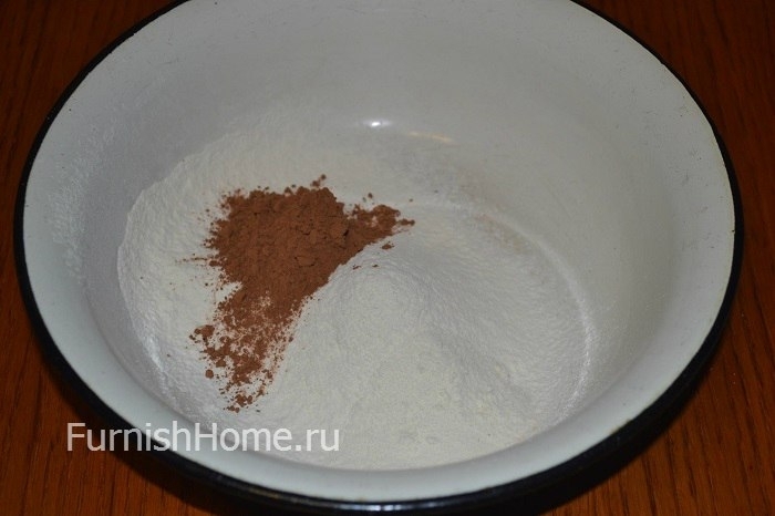 Десерт с яблочным муссом