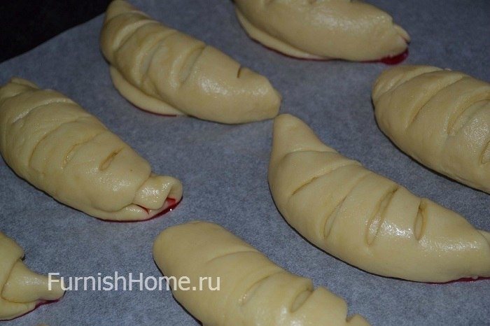 Рогалики с вишней