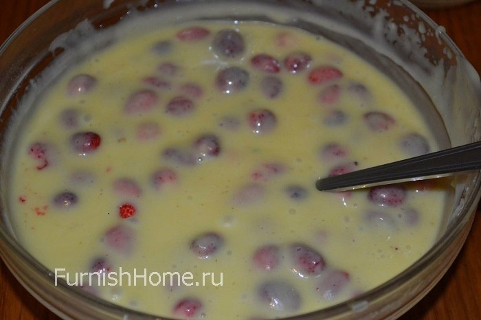 Кексы на кефире с земляникой