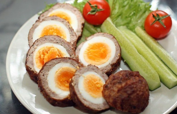 Яйца по-шотландски: закуска для тех, кто любит посытнее