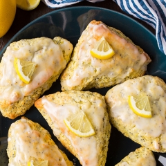 Аппетитные лимонные булочки с маком