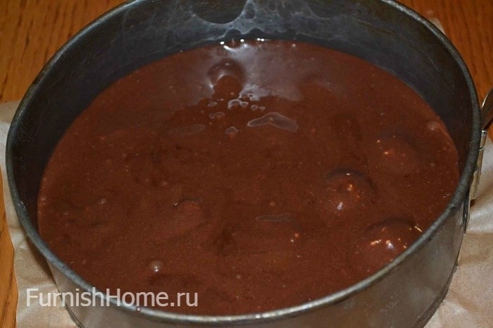 Шоколадный пирог с творожными шариками