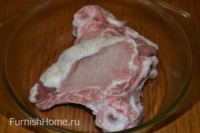 Свинина на кости, запеченная с апельсинами Свинина на кости, запеченная с апельсинами