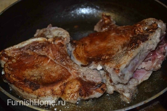 Свинина на кости, запеченная с апельсинами Свинина на кости, запеченная с апельсинами