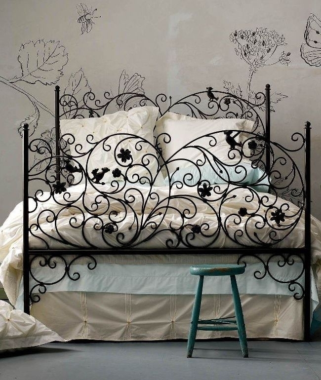 Барочная кованая кровать Барочная кованая кровать