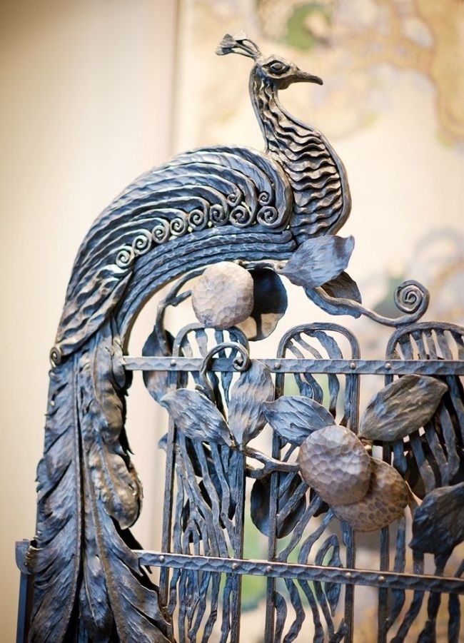 Кованая композиция с птицей Кованая композиция с птицей