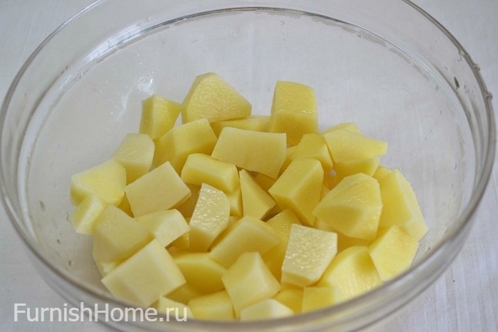 Зеленый борщ с крапивой и стручковой фасолью Зеленый борщ с крапивой и стручковой фасолью