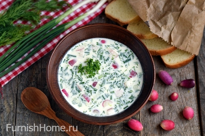 Сытная окрошка с редисом на курином бульоне