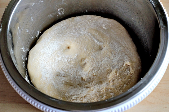 Пышные булочки с джемом