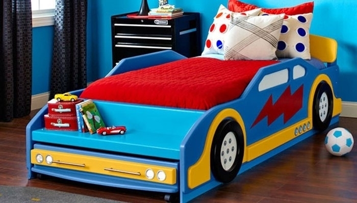 Кровать в форме гоночной машины своими руками