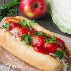 Хот-доги с фирменной начинкой Хот-доги с фирменной начинкой