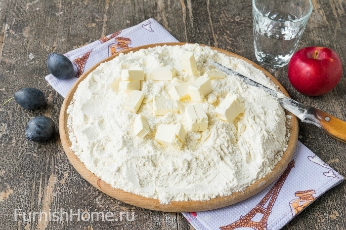 Галета с яблоком и сливой