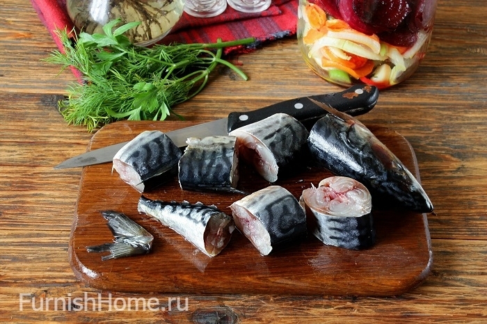 Скумбрия в банке со свеклой