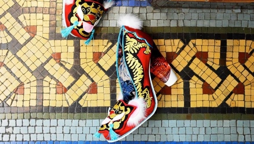 Как носить в обычной жизни нарядную обувь Как носить в обычной жизни нарядную обувь