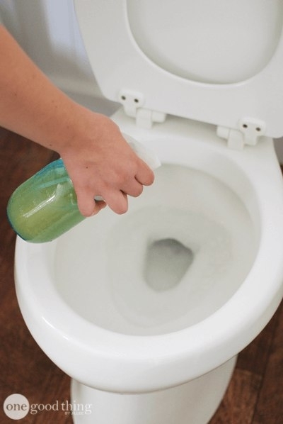 Домашнее и экологичное средство для очистки кухни и ванной комнаты
