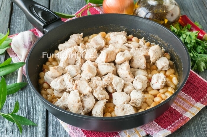 Курица чили с фасолью