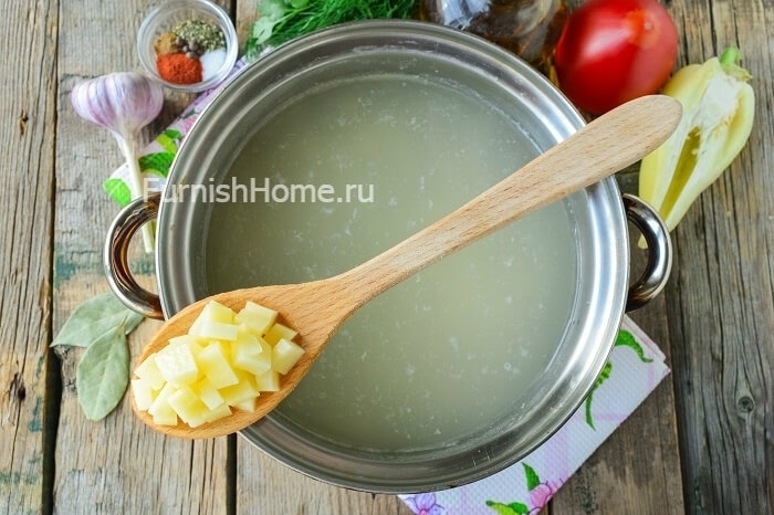 Томатный суп с фрикадельками