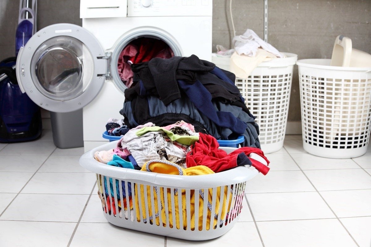 Можно ли хранить грязное белье в стиральной машине