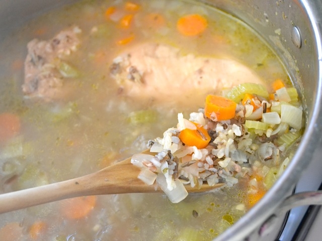 Сливочный суп с курицей и рисом