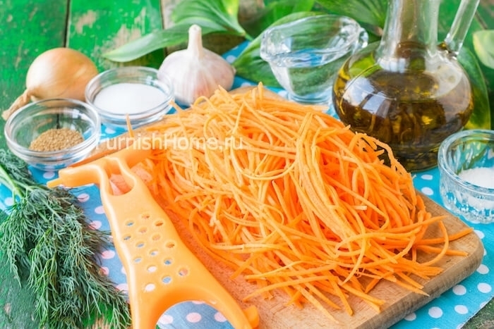 Вешенки по-корейски с морковью и луком
