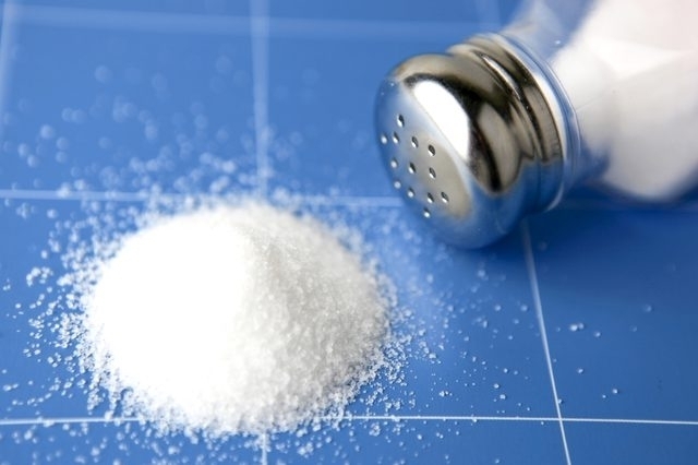 15 трюков с солью, которые вам нужно попробовать как можно скорее