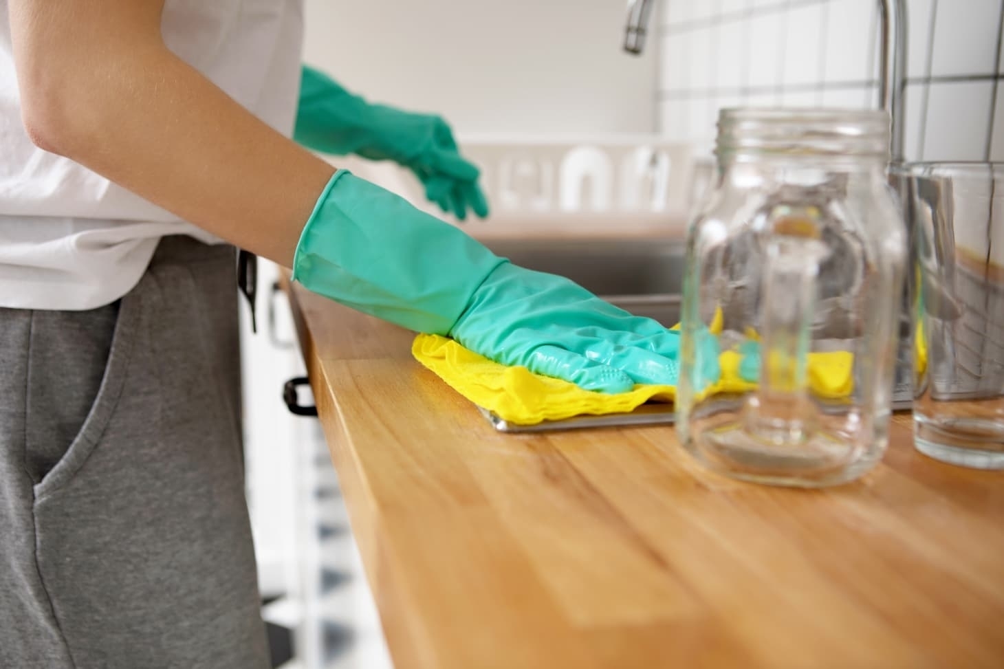 Сделайте проще уборку кухни с помощью этих супер-простых трюков