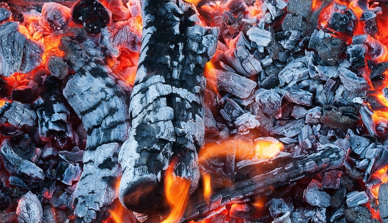 Как сделать уголь для барбекю своими руками