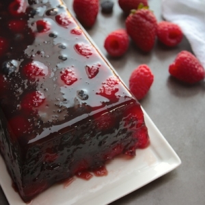 Рецепт: Торт-желе из ягод