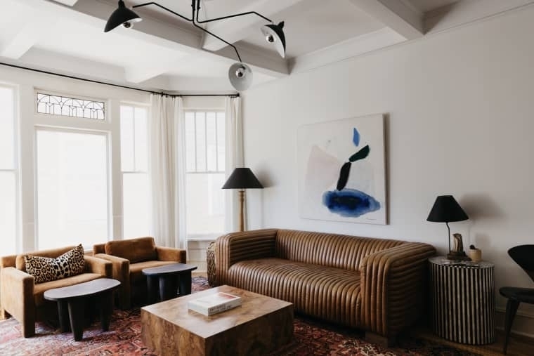 15 способов, как сделать гостиную стильной с помощью штор