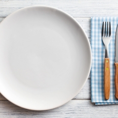 Цвет тарелок, их форма и размер: как посуда влияет на наш аппетит