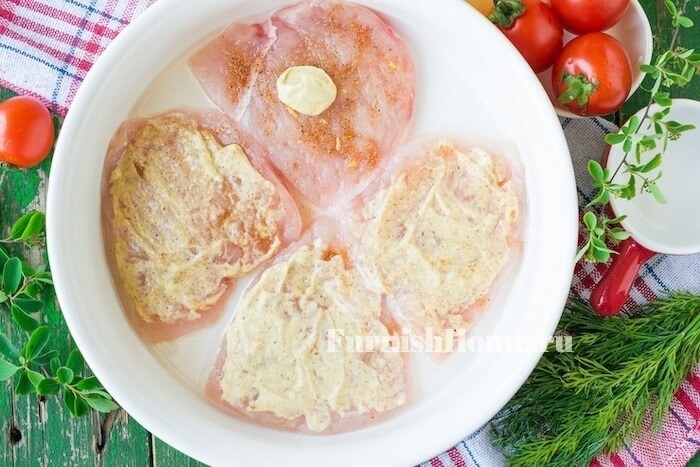 Куриное филе с помидорами и сыром Куриное филе с помидорами и сыром