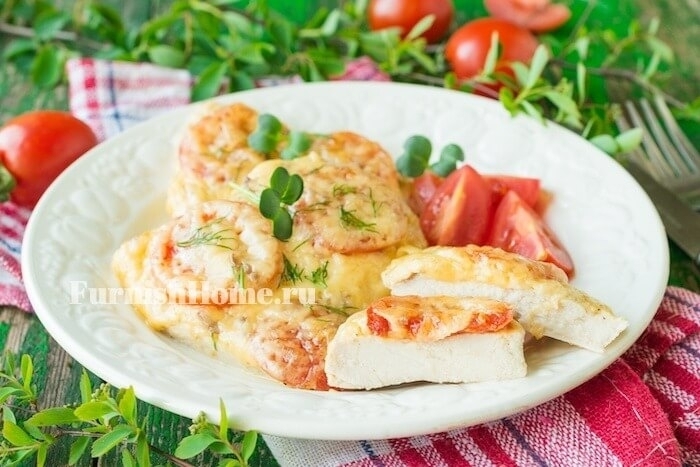 Куриное филе с помидорами и сыром Куриное филе с помидорами и сыром