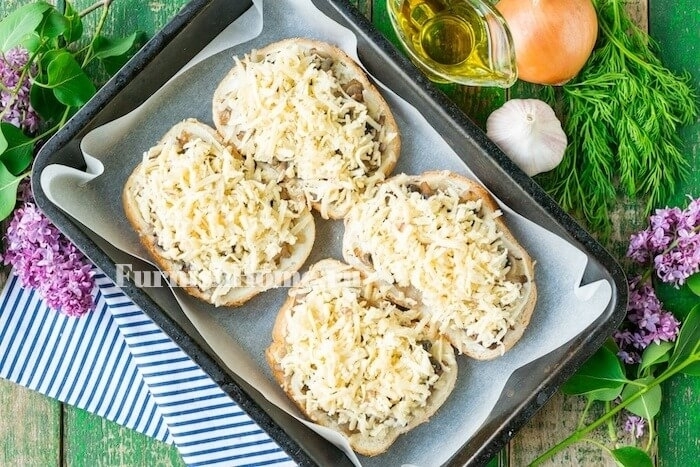Бутерброды с грибами