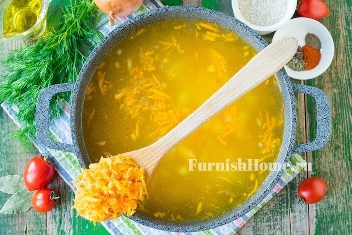 Куриный бульон с рисом
