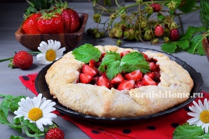 Галета с клубникой