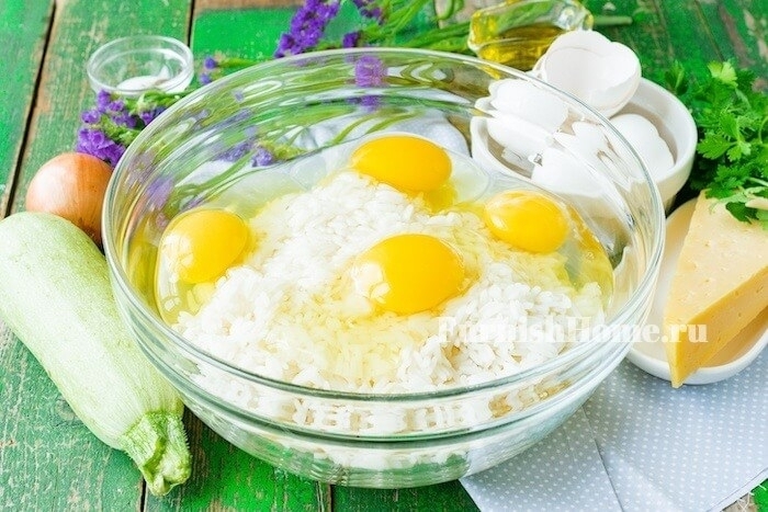 Запеканка с рисом и кабачками