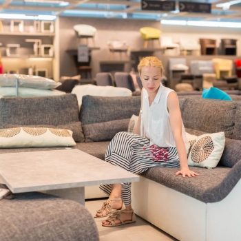 Подбираем диван на кухню: дизайн и практичность
