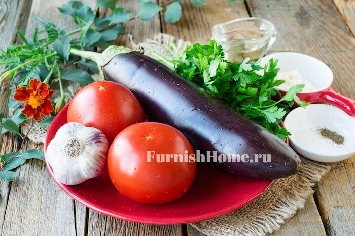 Рулетики из баклажанов с помидорами