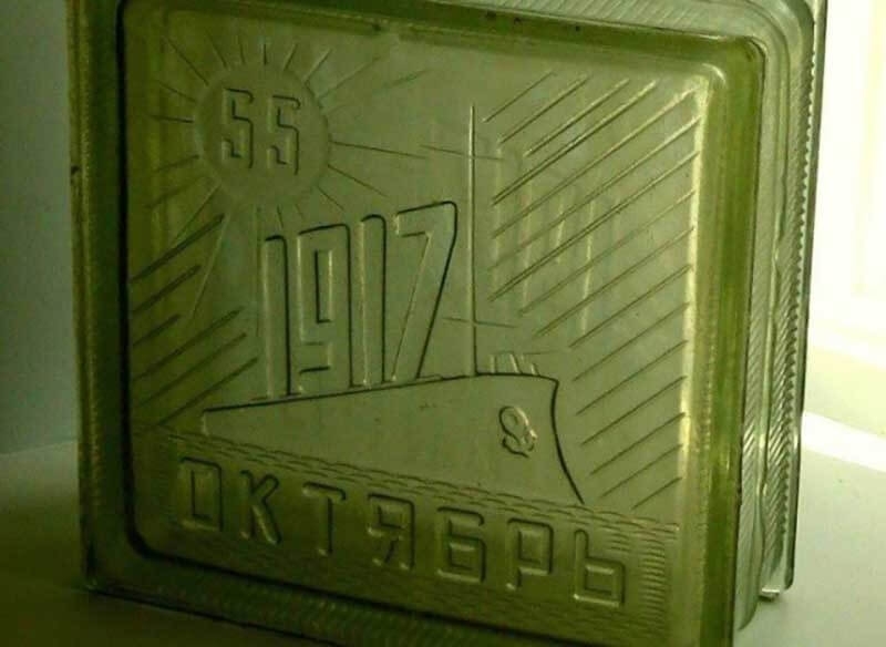 Почему стеклоблоки часто использовались при строительстве в СССР? Почему стеклоблоки часто использовались при строительстве в СССР?