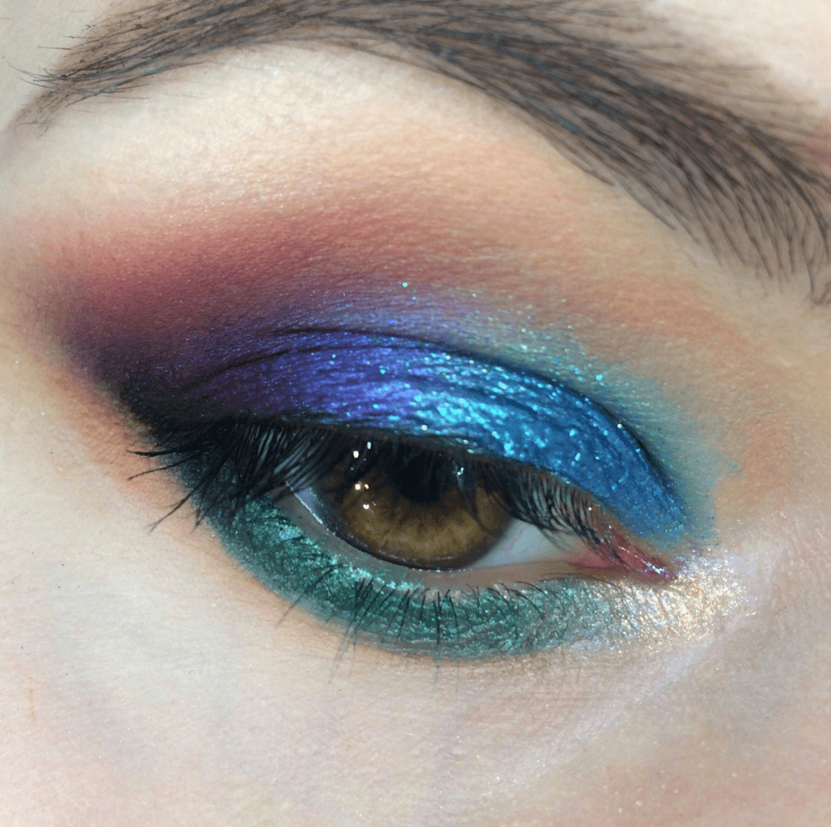 Модные тени для век 2021: что в тренде, сатиновые и гелевые тени для лучшего макияжа глаз 2021 Модные тени для век 2021: что в тренде, сатиновые и гелевые тени для лучшего макияжа глаз 2021