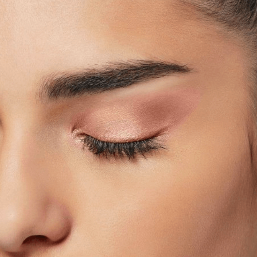 Модные тени для век 2021: что в тренде, сатиновые и гелевые тени для лучшего макияжа глаз 2021 Модные тени для век 2021: что в тренде, сатиновые и гелевые тени для лучшего макияжа глаз 2021