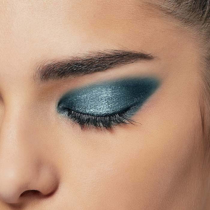 Модные тени для век 2021: что в тренде, сатиновые и гелевые тени для лучшего макияжа глаз 2021 Модные тени для век 2021: что в тренде, сатиновые и гелевые тени для лучшего макияжа глаз 2021