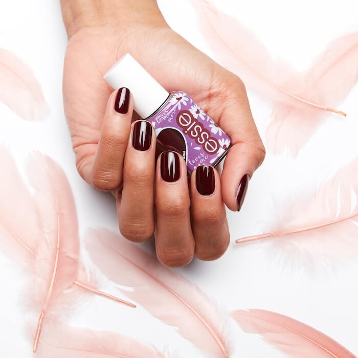 Свадебный маникюр 2021: идеи модного оформления ногтей для невесты