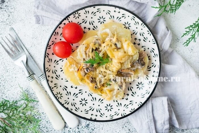 Картошка с грибами запеченная