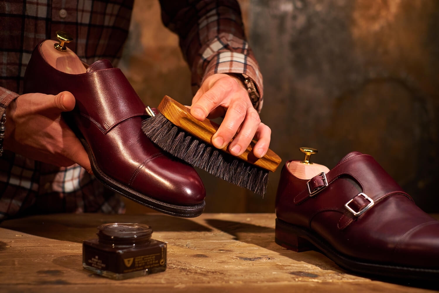 Как почистить кожаную обувь: эффективный и проверенный метод