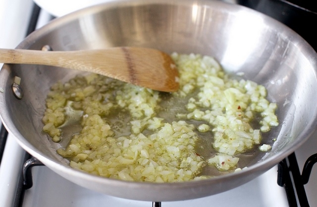 Фаршированные рисом помидоры Фаршированные рисом помидоры