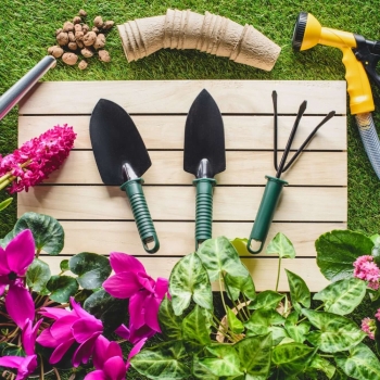 Идеи для дачника: где лучше всего хранить садовый инструмент