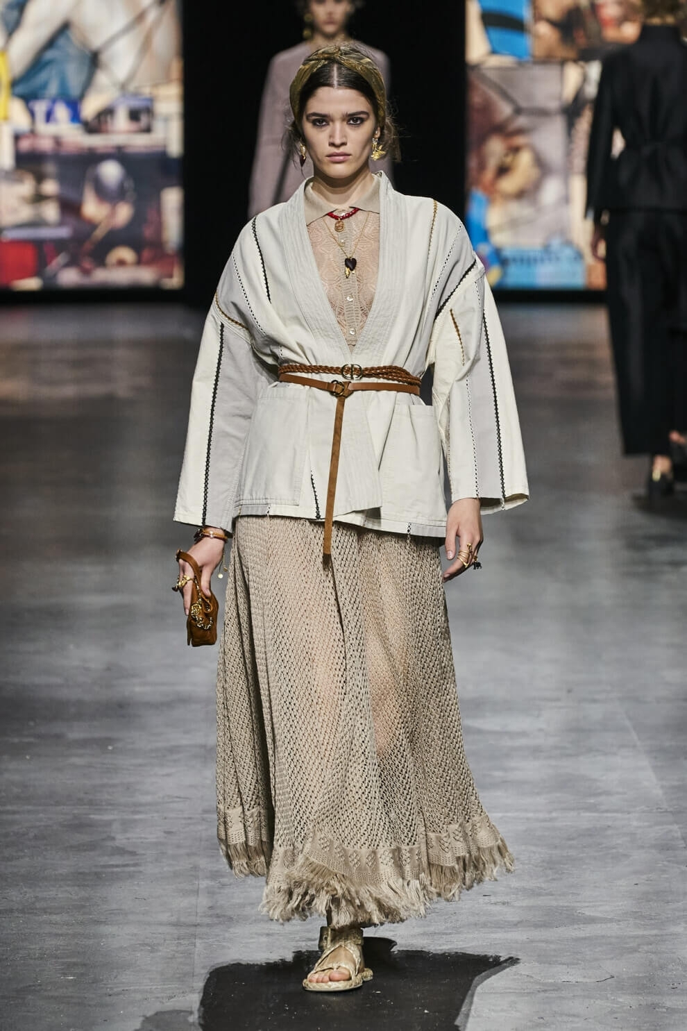 Модные женские юбки 2021: тенденции, образы. С чем носить юбку девушке в 2021 Модные женские юбки 2021: тенденции, образы. С чем носить юбку девушке в 2021